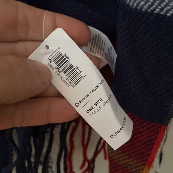 Old Navy Plaid Winter Scarf New with Tag - Picture 5 of 7